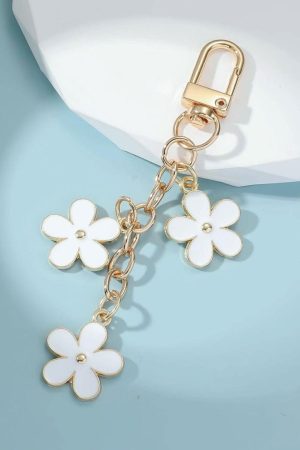 Other Accessories |   White Cute Flower Shape Ornament Key Buckle ACCESSORIES Other Accessories